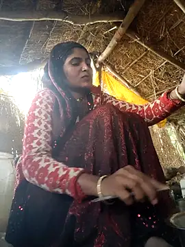 Snapshot of LUCKY_cut chatting on 8, 11, 2025 LUCKY cut online show from 8, 11, 2025