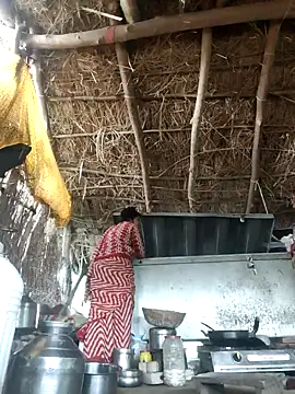 Snapshot of LUCKY_cut chatting on 10, 11, 2025 LUCKY cut online show from 10, 11, 2025