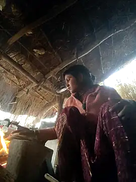 Snapshot of LUCKY_cut chatting on 20, 11, 2025 LUCKY cut online show from 20, 11, 2025