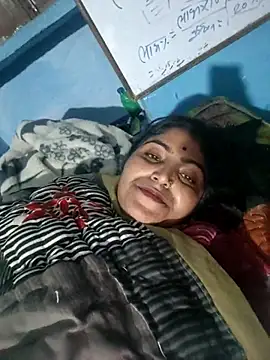 Snapshot of LUCKY_cut chatting on 2, 12, 2025 LUCKY cut online show from 2, 12, 2025