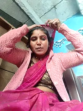 Snapshot of LUCKY_cut chatting on 4, 12, 2025 LUCKY cut online show from 4, 12, 2025