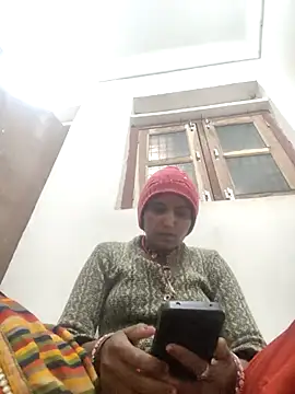 Snapshot of LUCKY_cut chatting on 20, 12, 2025 LUCKY cut online show from 20, 12, 2025