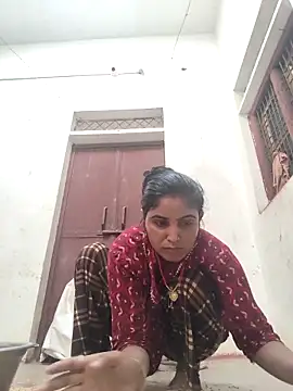 Snapshot of LUCKY_cut chatting on 28, 4, 2026 LUCKY cut online show from 28, 4, 2026