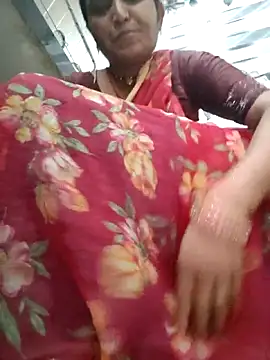 Snapshot of LUCKY_cut chatting on 10, 6, 2026 LUCKY cut online show from 10, 6, 2026