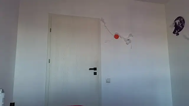 Snapshot of crystalxx18 chatting on 29, 10, 2025 crystalxx18 online show from 29, 10, 2025