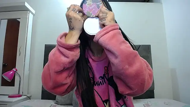 Snapshot of Taylormegan chatting on 21, 9, 2025 Taylormegan online show from 21, 9, 2025