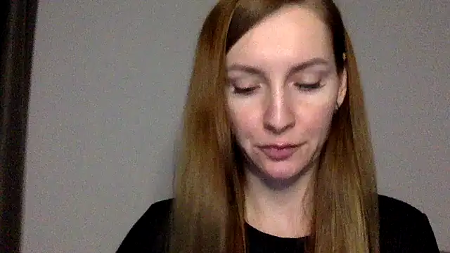 Snapshot of Varnyx chatting on 18, 11, 2025 Varnyx online show from 18, 11, 2025