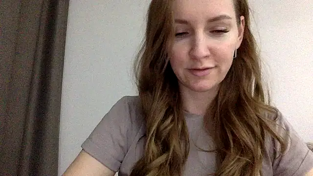 Snapshot of Varnyx chatting on 14, 12, 2025 Varnyx online show from 14, 12, 2025