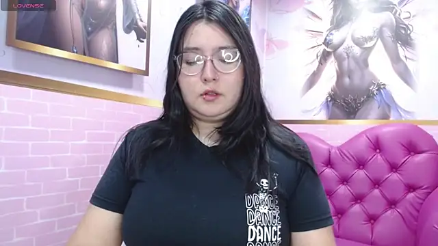 Snapshot of Dulce_meow chatting on 9, 9, 2025 Dulce meow online show from 9, 9, 2025