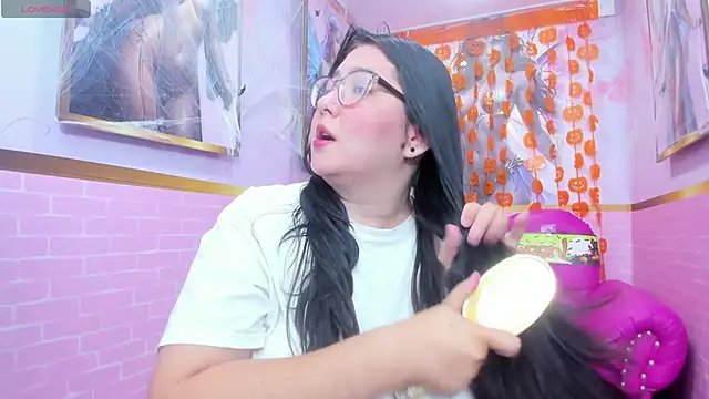 Snapshot of Dulce_meow chatting on 24, 10, 2025 Dulce meow online show from 24, 10, 2025