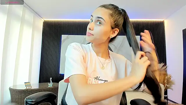 sofiapalacioss online show from 16, 2, 2026