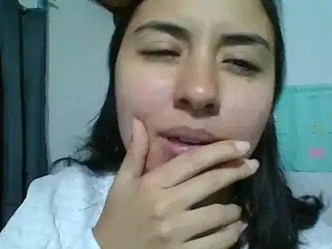 Snapshot of _Romilly_ chatting on 12, 11, 2025 Romilly online show from 12, 11, 2025