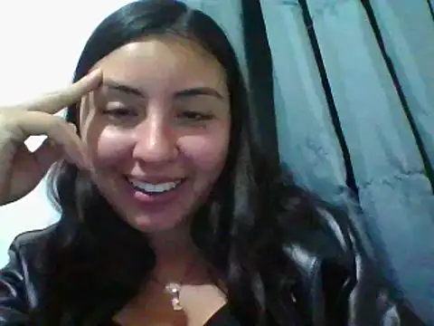 Snapshot of _Romilly_ chatting on 29, 11, 2025 Romilly online show from 29, 11, 2025