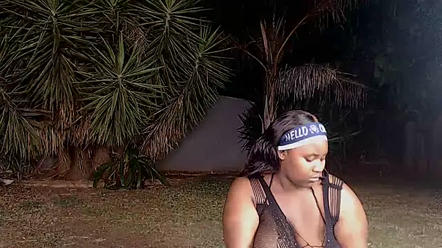 Snapshot of Freaky-boobs chatting on 10, 10, 2025 Freaky-boobs online show from 10, 10, 2025