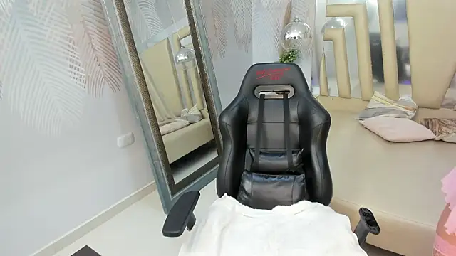 ValerySkinnyy online show from 6, 4, 2026