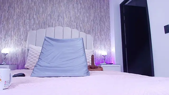 Snapshot of sofi_hils chatting on 13, 11, 2025 sofi hils online show from 13, 11, 2025