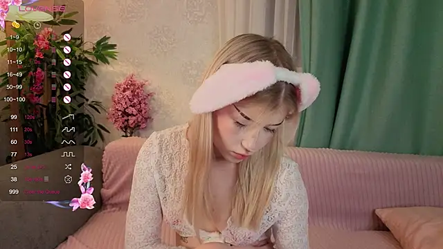 Snapshot of AudieKaemmerer chatting on 26, 10, 2025 AudieKaemmerer online show from 26, 10, 2025