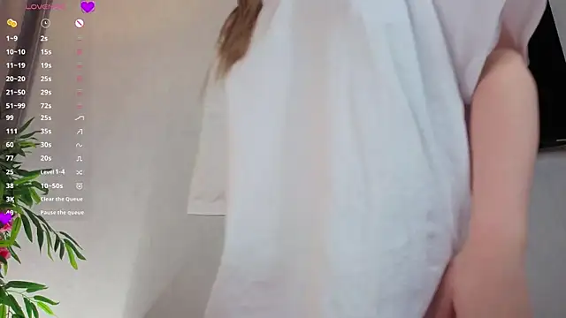 Snapshot of AudieKaemmerer chatting on 3, 12, 2025 AudieKaemmerer online show from 3, 12, 2025