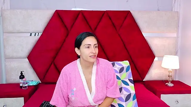 Snapshot of Kity_spiderr chatting on 9, 10, 2025 Kity spiderr online show from 9, 10, 2025