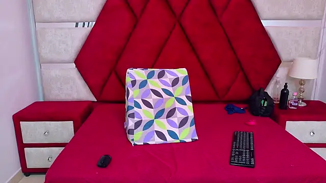 Snapshot of Kity_spiderr chatting on 17, 10, 2025 Kity spiderr online show from 17, 10, 2025