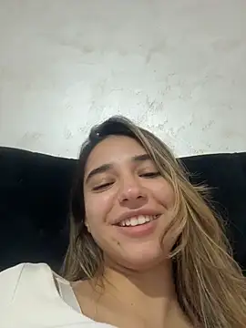 Snapshot of ItalianGirl chatting on 18, 11, 2025 ItalianGirl online show from 18, 11, 2025