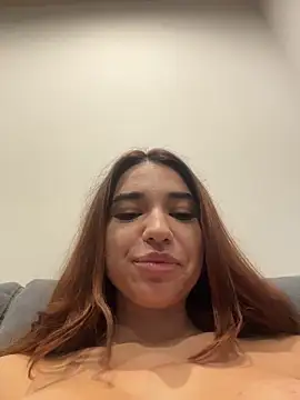 Snapshot of ItalianGirl chatting on 1, 12, 2025 ItalianGirl online show from 1, 12, 2025