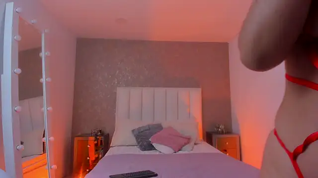 KaylieBrooks online show from 5, 11, 2025