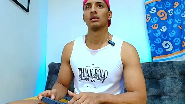 Snapshot of Smith_Fitness chatting on 19, 6, 2026 Smith Fitness online show from 19, 6, 2026