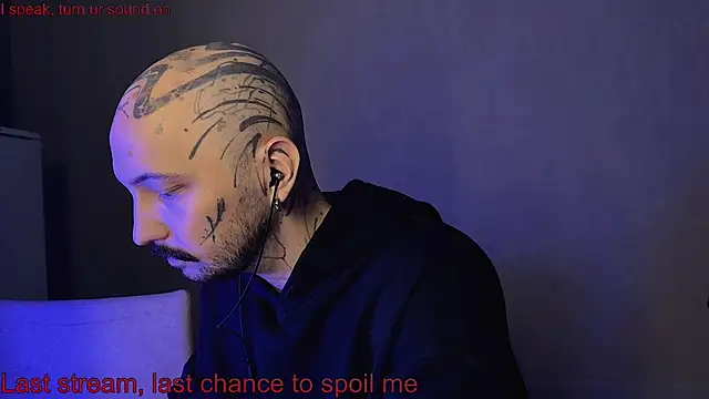 Snapshot of AndyLonesome chatting on 13, 9, 2025 AndyLonesome online show from 13, 9, 2025