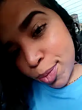 Snapshot of MadissonRizz chatting on 27, 10, 2025 MadissonRizz online show from 27, 10, 2025