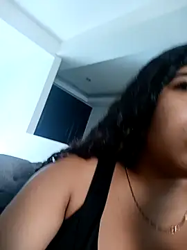 Snapshot of MadissonRizz chatting on 10, 11, 2025 MadissonRizz online show from 10, 11, 2025