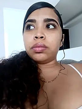 Snapshot of MadissonRizz chatting on 28, 11, 2025 MadissonRizz online show from 28, 11, 2025