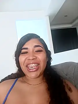 Snapshot of MadissonRizz chatting on 5, 12, 2025 MadissonRizz online show from 5, 12, 2025