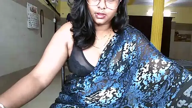 Snapshot of DearKimmi chatting on 15, 3, 2026 DearKimmi online show from 15, 3, 2026