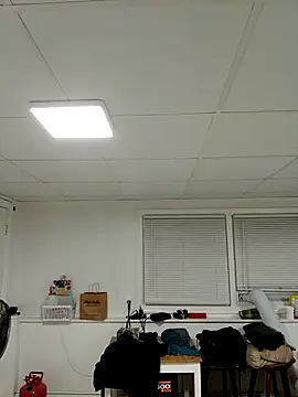 Snapshot of tripping385 chatting on 11, 9, 2025 tripping385 online show from 11, 9, 2025