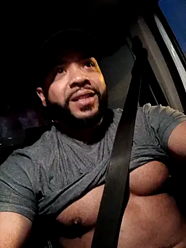 Snapshot of tripping385 chatting on 15, 9, 2025 tripping385 online show from 15, 9, 2025