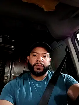 Snapshot of tripping385 chatting on 18, 9, 2025 tripping385 online show from 18, 9, 2025