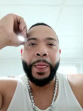 Snapshot of tripping385 chatting on 24, 9, 2025 tripping385 online show from 24, 9, 2025