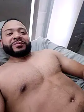 Snapshot of tripping385 chatting on 27, 9, 2025 tripping385 online show from 27, 9, 2025