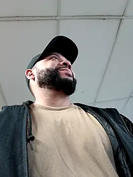 Snapshot of tripping385 chatting on 4, 10, 2025 tripping385 online show from 4, 10, 2025