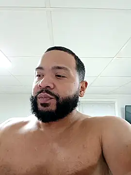 Snapshot of tripping385 chatting on 22, 10, 2025 tripping385 online show from 22, 10, 2025