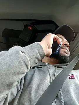 Snapshot of tripping385 chatting on 25, 10, 2025 tripping385 online show from 25, 10, 2025