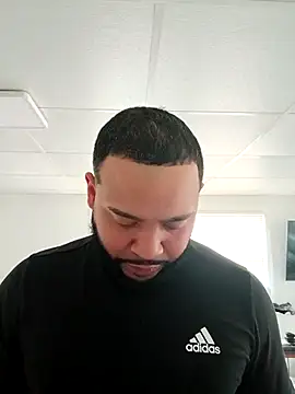 Snapshot of tripping385 chatting on 26, 10, 2025 tripping385 online show from 26, 10, 2025