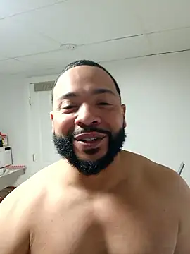 Snapshot of tripping385 chatting on 27, 10, 2025 tripping385 online show from 27, 10, 2025