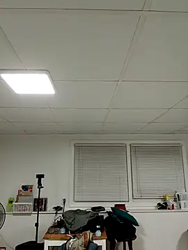 Snapshot of tripping385 chatting on 7, 11, 2025 tripping385 online show from 7, 11, 2025