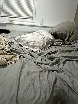 Snapshot of tripping385 chatting on 20, 11, 2025 tripping385 online show from 20, 11, 2025