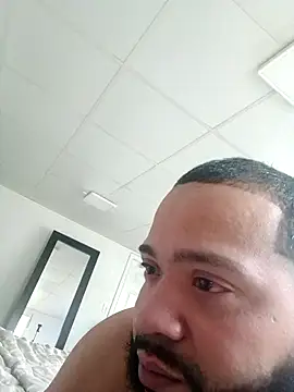 Snapshot of tripping385 chatting on 27, 11, 2025 tripping385 online show from 27, 11, 2025