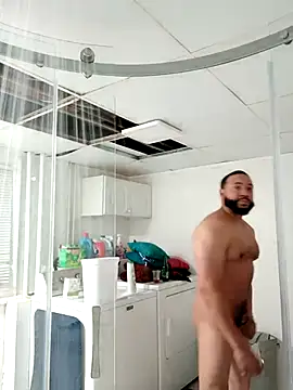 Snapshot of tripping385 chatting on 4, 12, 2025 tripping385 online show from 4, 12, 2025