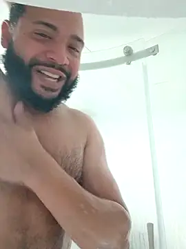 Snapshot of tripping385 chatting on 14, 12, 2025 tripping385 online show from 14, 12, 2025