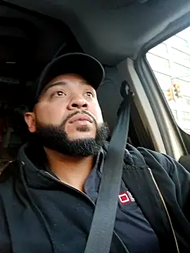 Snapshot of tripping385 chatting on 15, 12, 2025 tripping385 online show from 15, 12, 2025